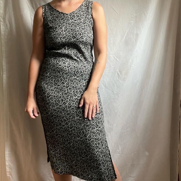 90s Rayon Leaf Print Midi Dress - Picture 7 of 7